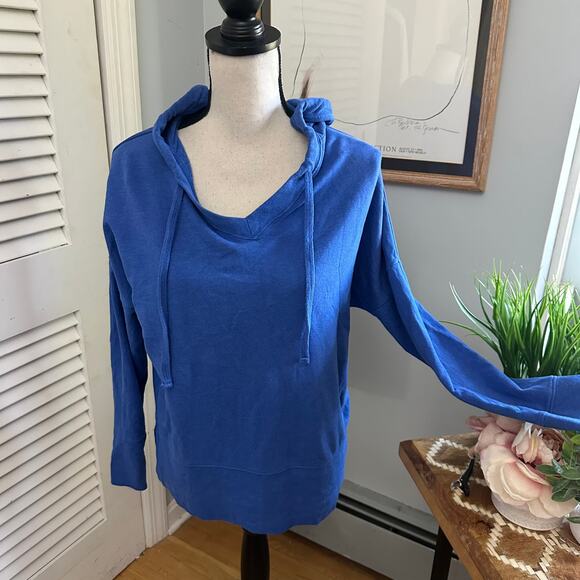 Johnnie O Hoodie Womens Small Royal Blue Carrie Pullover V-Neck Athleisure - Picture 3 of 9